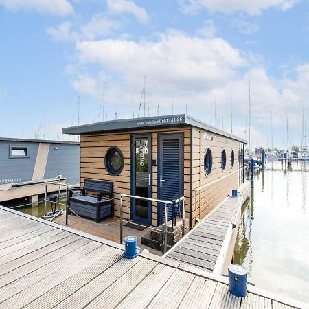 Comfortable Houseboat In Volendam Marina ภายนอก รูปภาพ