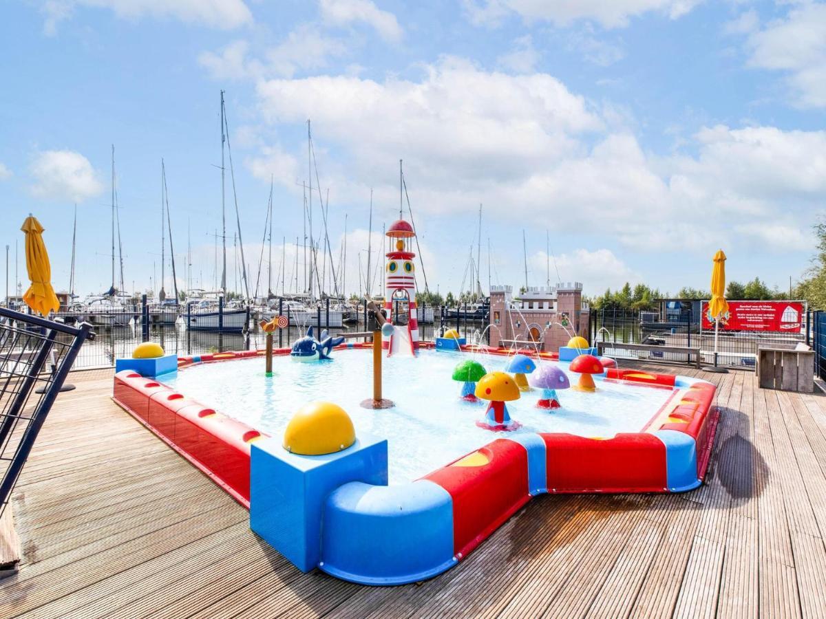 Comfortable Houseboat In Volendam Marina ภายนอก รูปภาพ