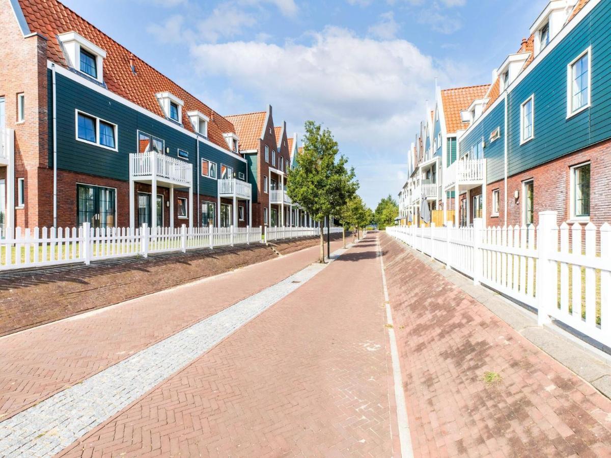 Comfortable Houseboat In Volendam Marina ภายนอก รูปภาพ
