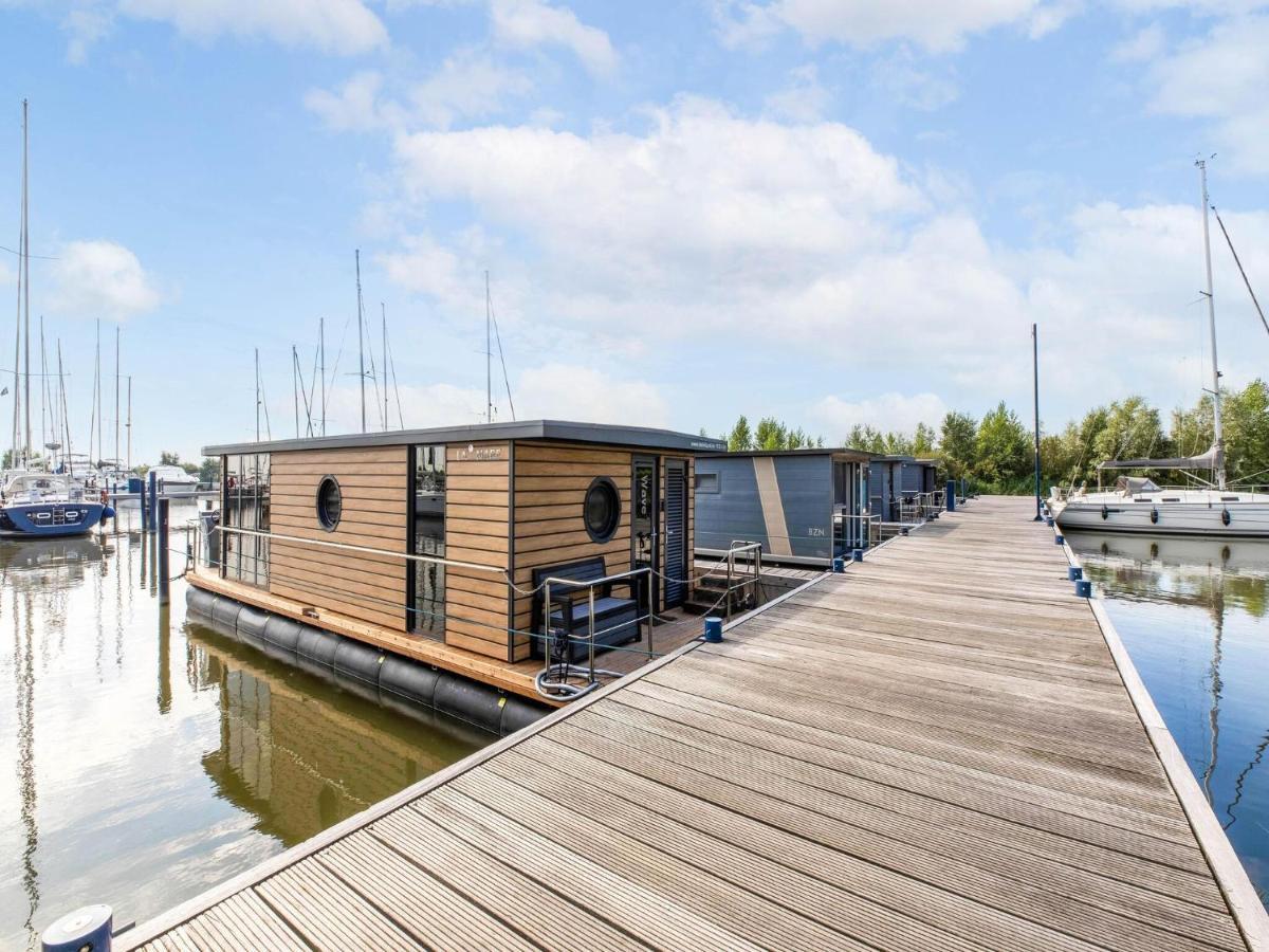 Comfortable Houseboat In Volendam Marina ภายนอก รูปภาพ