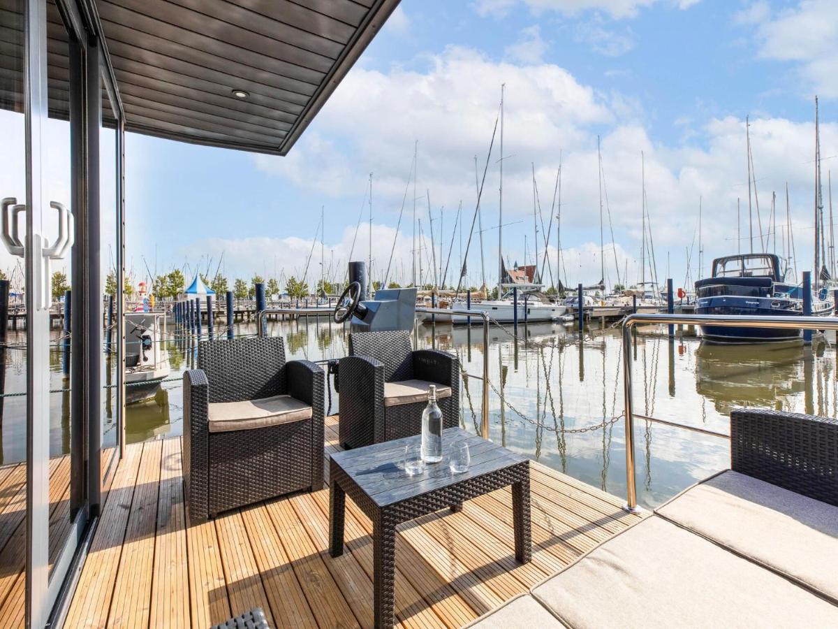 Comfortable Houseboat In Volendam Marina ภายนอก รูปภาพ